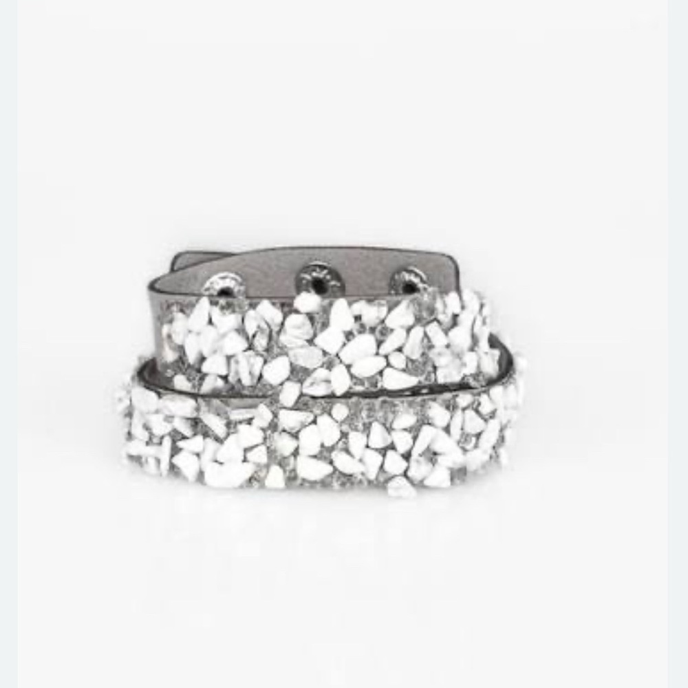 Paparazzi White Stone Bracelet Elegant Jewelry